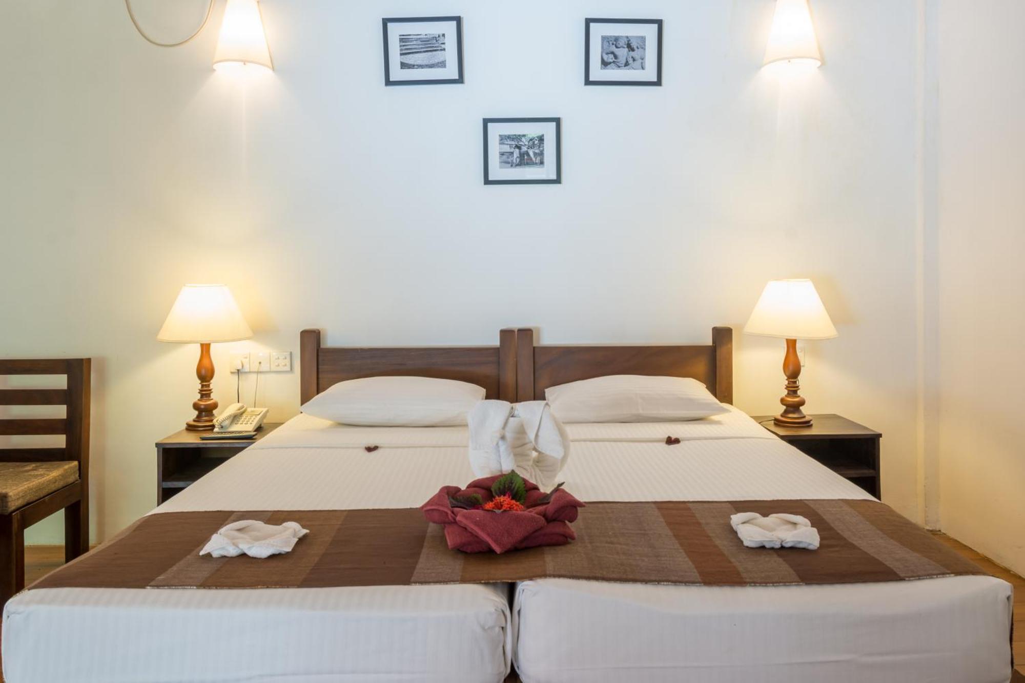 The Sanctuary At Tissawewa Hotel Anuradhapura Exterior photo