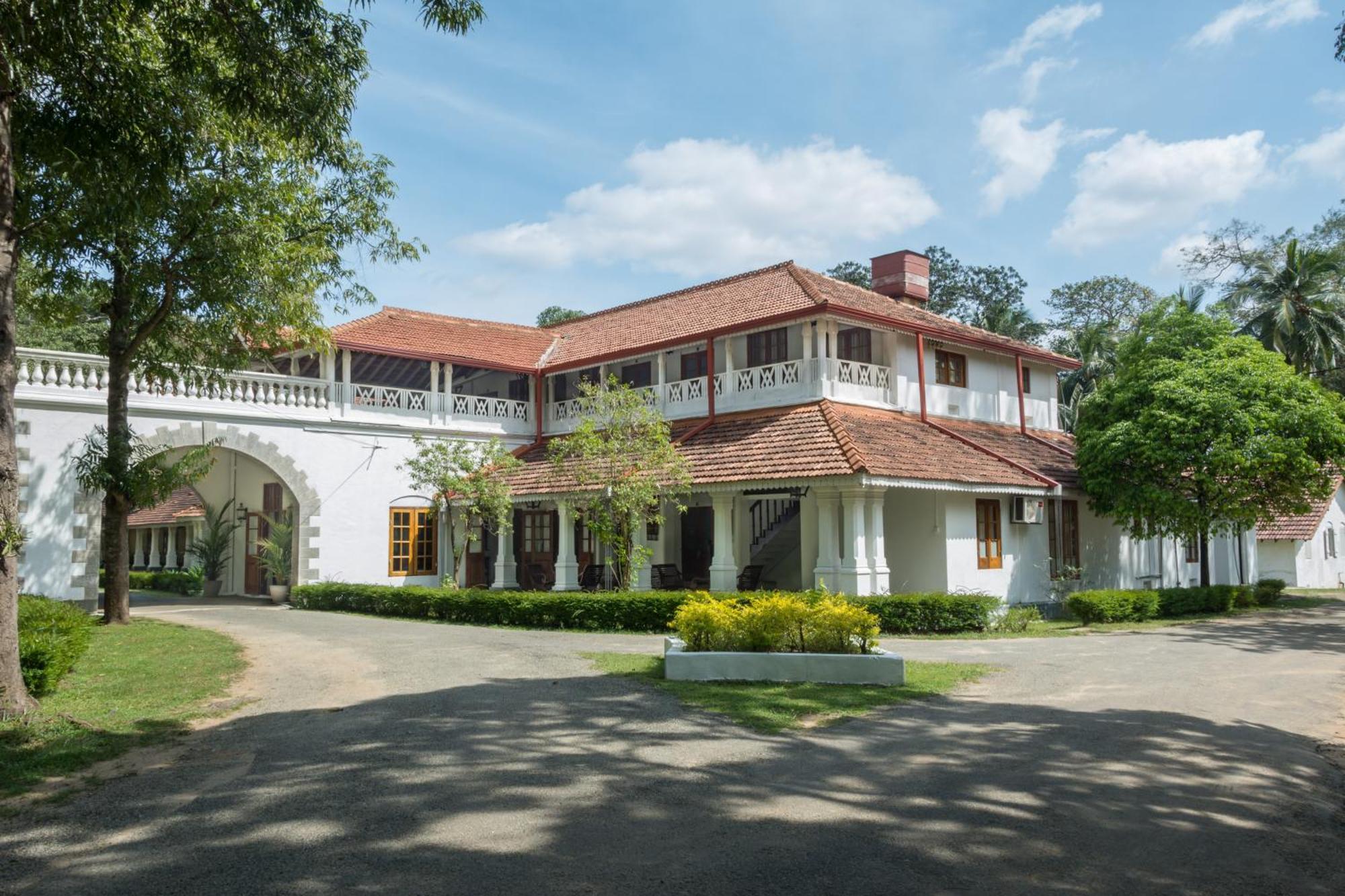 The Sanctuary At Tissawewa Hotel Anuradhapura Exterior photo