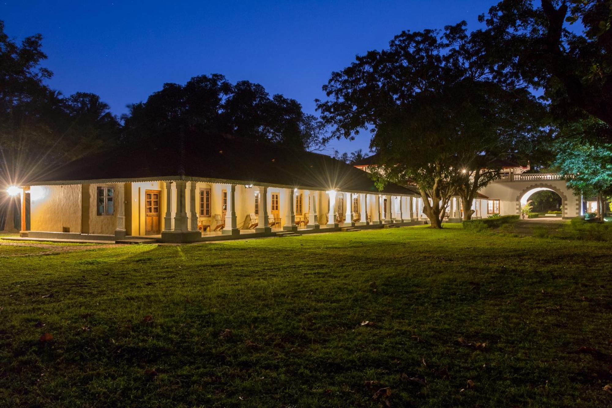 The Sanctuary At Tissawewa Hotel Anuradhapura Exterior photo